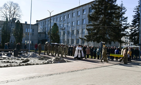 Ніжин попрощався із загиблим Героєм Віталієм Нещеретом