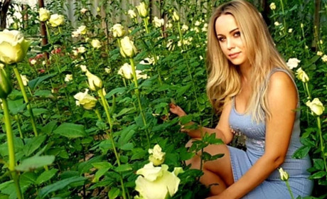 «Коли працюю з квітами - душа радіє»: історія Оксани Самойлової, квітникарки з Нікополя