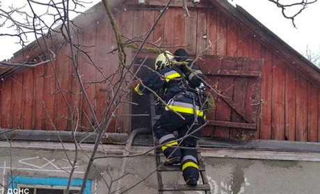 На Славутчині горів житловий будинок