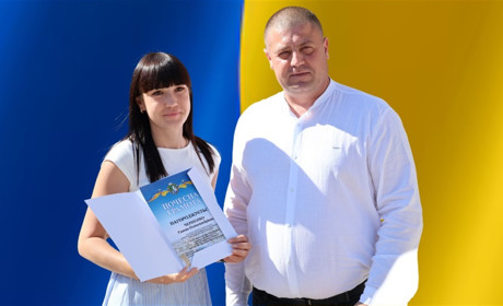 У Південноукраїнську відзначили День Конституції України та нагородили мешканців громади