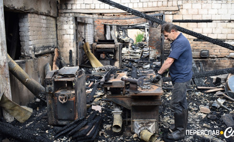 Масштабна пожежа у Переяславі: горів деревообробний цех