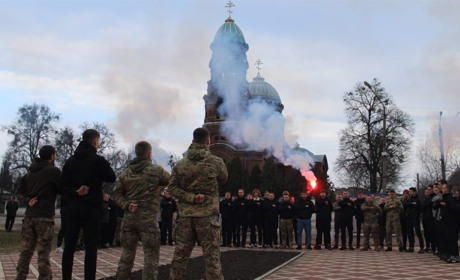 “Вони боролись за кожну вулицю та кожне життя”. Організація Центурія вшанувала пам’ять полеглих