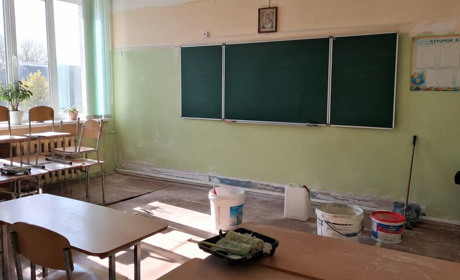 Фарба повністю закуплена: як школи Городоччини готують до навчального року і скільки це коштує