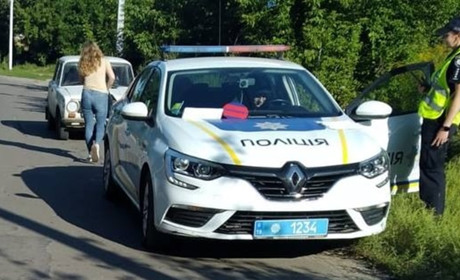 У Тростянці автомобіль наїхав на велосипедиста: деталі з’ясовуються