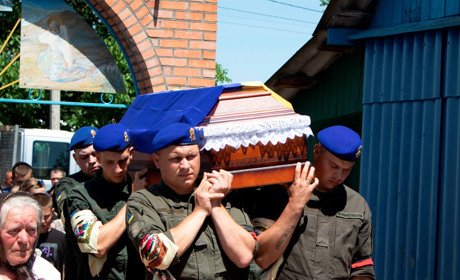 У Павлівці похоронили солдата Національної гвардії Дмитра Лещенка