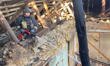 На Херсонщині армія рф завдала ударів по житлових кварталах, критичній та соціальній інфраструктурі