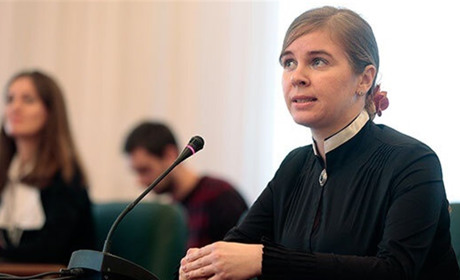 Звільнили суддю Білозерського районного суду, яка двічі їздила до окупованого росіянами Криму