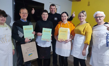 Ліплення вареників щочетверга – справа для рук, душі і для наповнення серця любов’ю