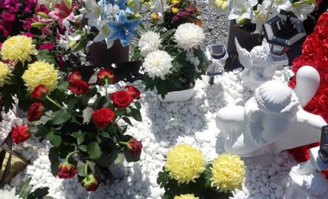 Пенсіонер викрав іменну лампадку з могили Захисника, щоб використовувати як ліхтар