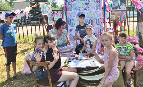 Як відзначили свято дитинства у селі Петрівка