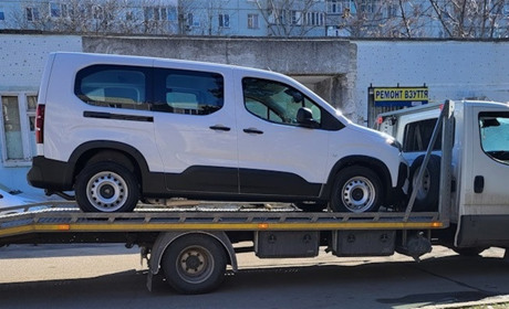 Південноукраїнськ отримав новий автомобіль для швидкого реагування на випадки насильства