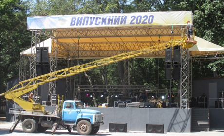 В Украине – карантин, а в Мелитополе – тусовка: чем рискуем ради пиара?