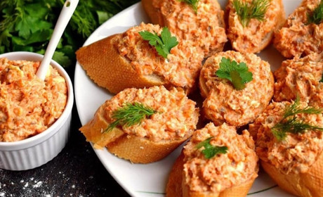 Рецепт дня: намазка з оселедця "як червона ікра"