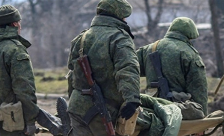 Окупанти завезли в Каланчак купу поранених