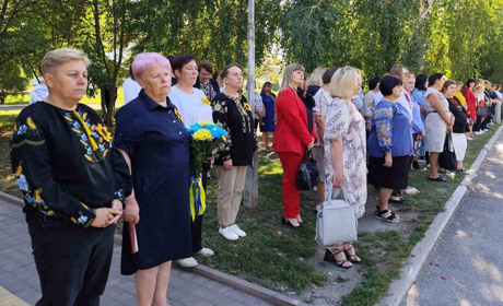 Мітинг-реквієм у Дмитрівській громаді до Дня пам’яті захисників України: як все відбулося
