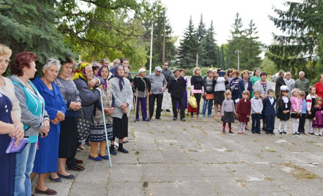 У Новоолександрівці відзначили 74-у річницю визволення Донбасу