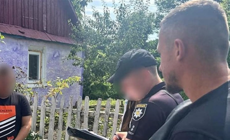 Мешканця Шепетівщини підозрюють у шахрайстві з мікрокредитами на суму понад 340 тисяч гривень