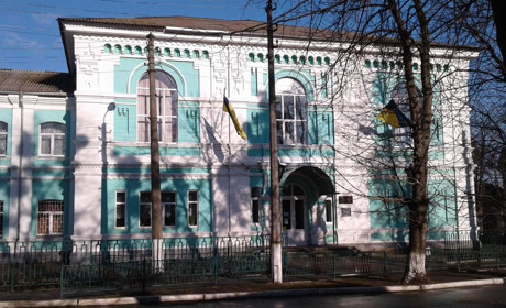 Через COVID-19 учнів Переяславської гімназії перевели на самоізоляцію