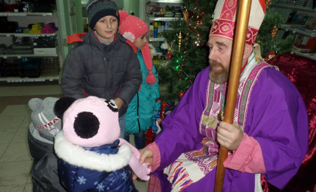 Олексій Пацьора: «Вірити потрібно у Святого Миколая, бо він несе справжнє добро, а не в Діда Мороза»