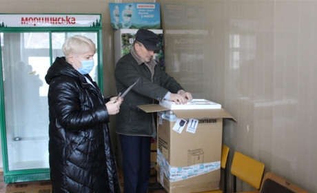 Славутській міській лікарні «Геберіт» подарував кисневі концентратори