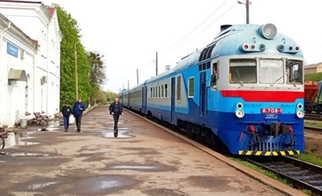 Залізниця розширює послуги приміського дизель-потяга