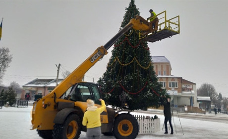 Білопілля готується до новорічних свят