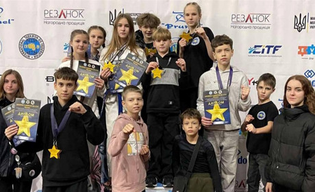 Переяславські "Акулята" здобули 17 медалей і друге командне місце з таеквон-до на чемпіонаті у Києві