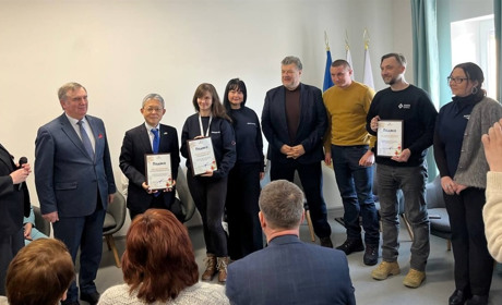 Посол Японії Масаші Накагоме у Звягелі відкрив оновлений Родинний Хаб