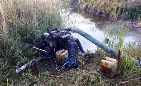 На Володимиреччині поліцейські вилучили мотопомпи для видобутку бурштину