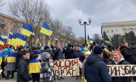 Поки Верещук рекомендує виїхати з Херсонщини,військові пояснюють, якою буде тактика звільнення