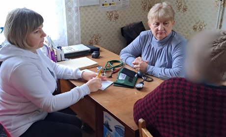 Мобільні бригади лікарів виїжджають у села Білопільщини