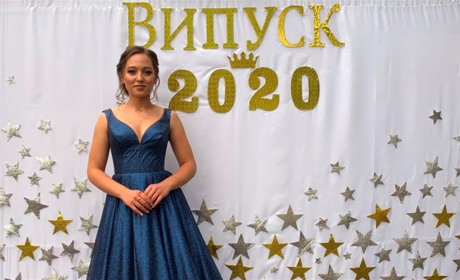 Анна Повстемська з Романової Балки отримала золоту медаль за навчання
