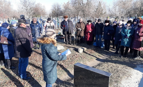 У Петропавлівці пройшов мітинг скорботи, присвячений пам’яті жертв Голодомору