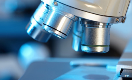 Сьогодні по Україні найменша кількість позитивних тестів за останні три тижні — невже пік минув?