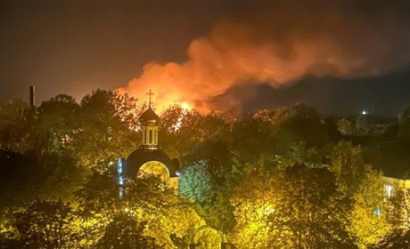 Атака дронів на Чорноморськ: п'ятеро постраждалих, пошкоджені багатоповерхівка та медзаклад