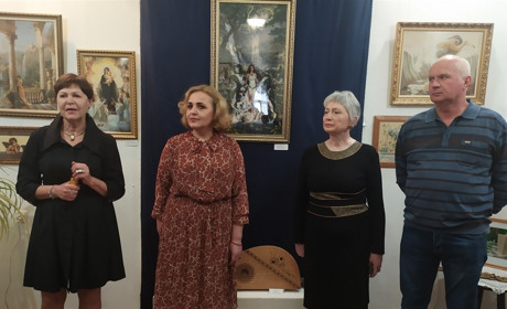 Талантливый квартет: в музее Придунавья открылась выставка работ измаильской семьи Деньгиных (видео)