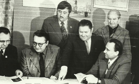 Пам’яті колеги-журналіста Миколи Теницького...