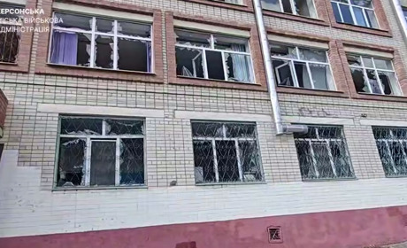 На Херсонщині армія рф завдала ударів по критичній та соціальній інфраструктурі, житлових кварталах
