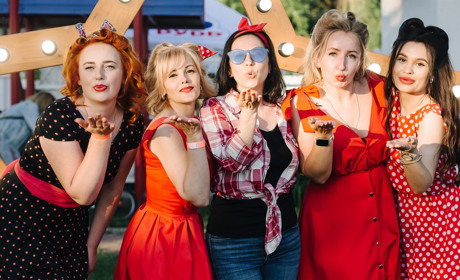 Живи стильно, їж смачно: марафон ретро-автомобілів та фестиваль «Steak Weekend» відбулися в Умані
