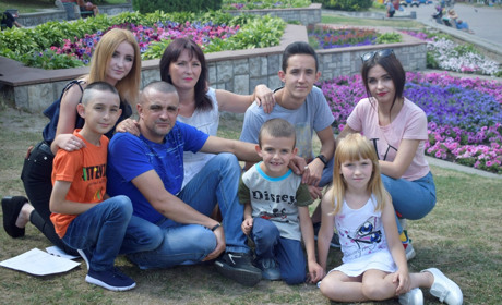 Сім’я Неліних: «Щасливі люди виростають у сім’ях, де панує повага та любов»