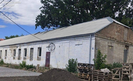 Підрядник, який відновлював музей на Херсонщині, отримав підозру у розтраті 408 тисяч