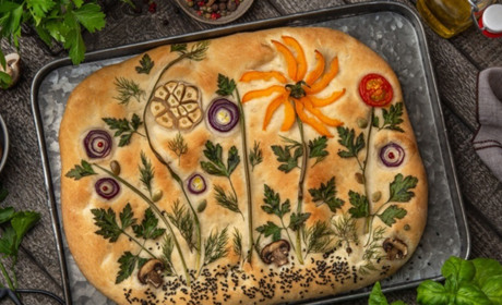 Кіш лорен, фокача, пастуший пиріг, хачапурі та смачні пироги-десерти. Що приготувати замість піци?