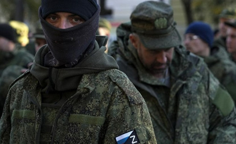 Ворог на Півдні скаженіє