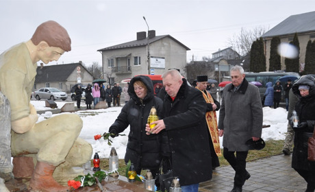 Наша ненаша війна: у Чорткові вшанували пам’ять загиблих воїнів-«афганців»