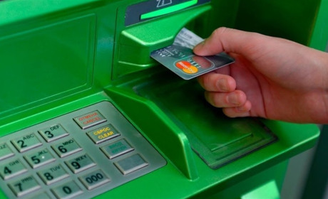 ПриватБанк відключить банкомати та Приват24: коли це станеться і як довго триватиме