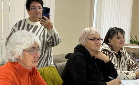 «Шваблики і кабиця»: первомайські слухачки Університету третього віку згадували слова з дитинства