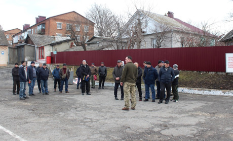Повна мобілізація. Городоччан закликають терміново з’явитися із документами. Що ще взяти із собою