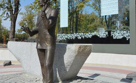 У Леонтовича відібрали диригентську паличку