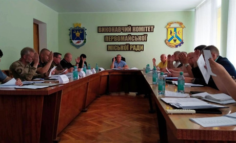 У Первомайську відзначать грошовими преміями 12 випускників