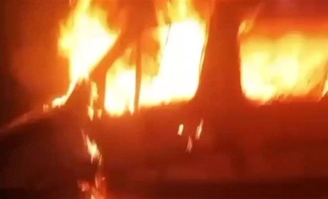 У Новій Каховці згорів автомобіль ритуальної служби